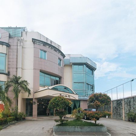 Royal Am Rei Hotel By Reddoorz Bacolod Dış mekan fotoğraf