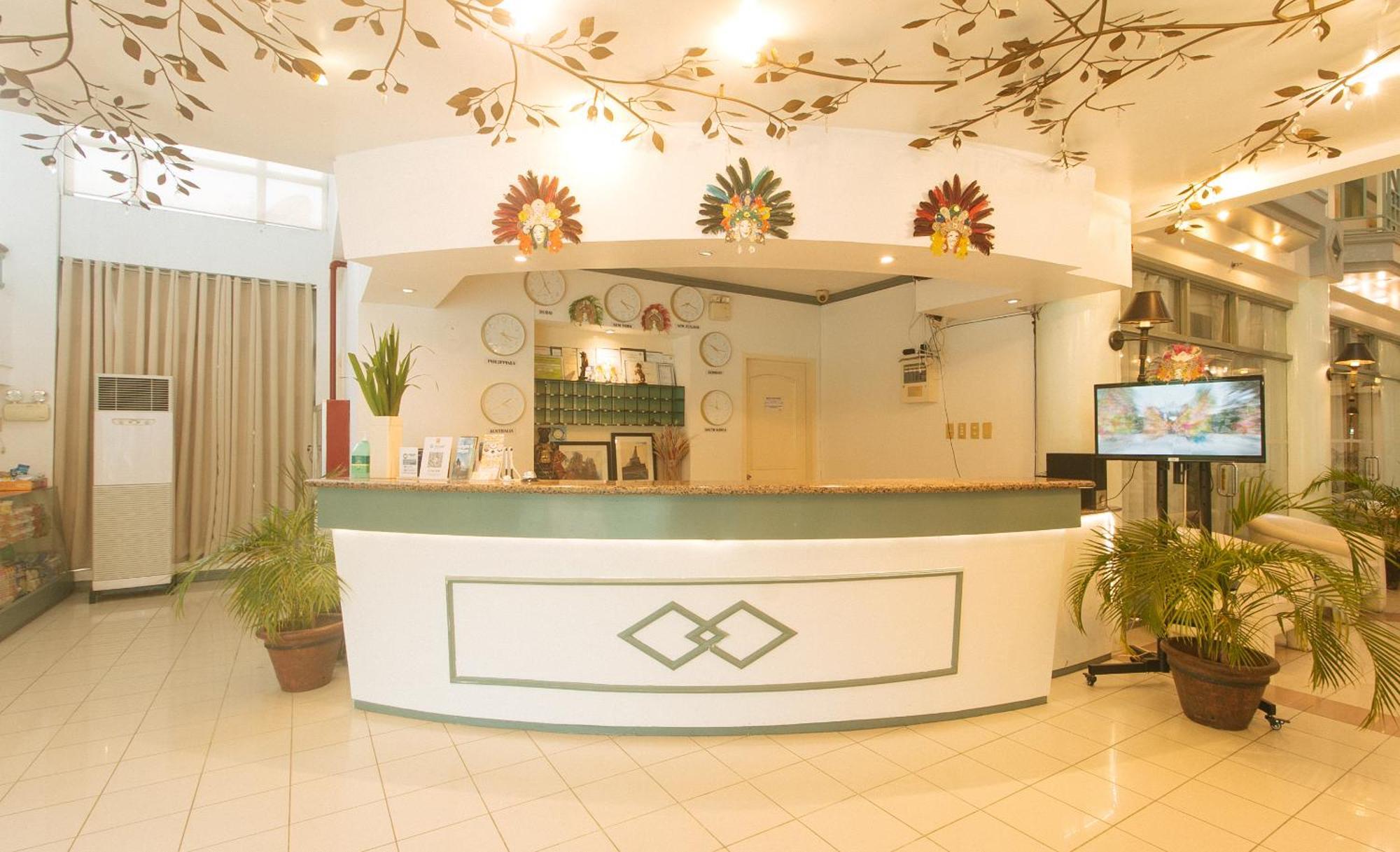 Royal Am Rei Hotel By Reddoorz Bacolod Dış mekan fotoğraf