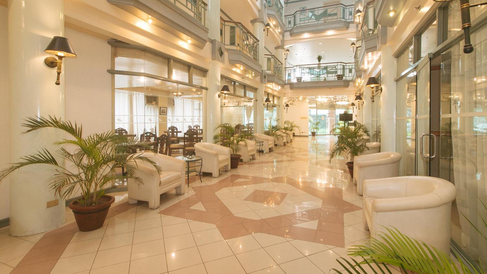 Royal Am Rei Hotel By Reddoorz Bacolod Dış mekan fotoğraf