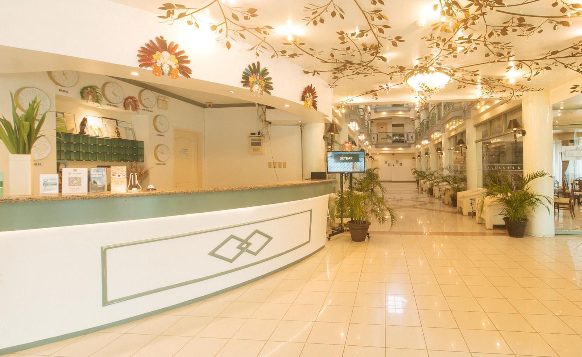 Royal Am Rei Hotel By Reddoorz Bacolod Dış mekan fotoğraf