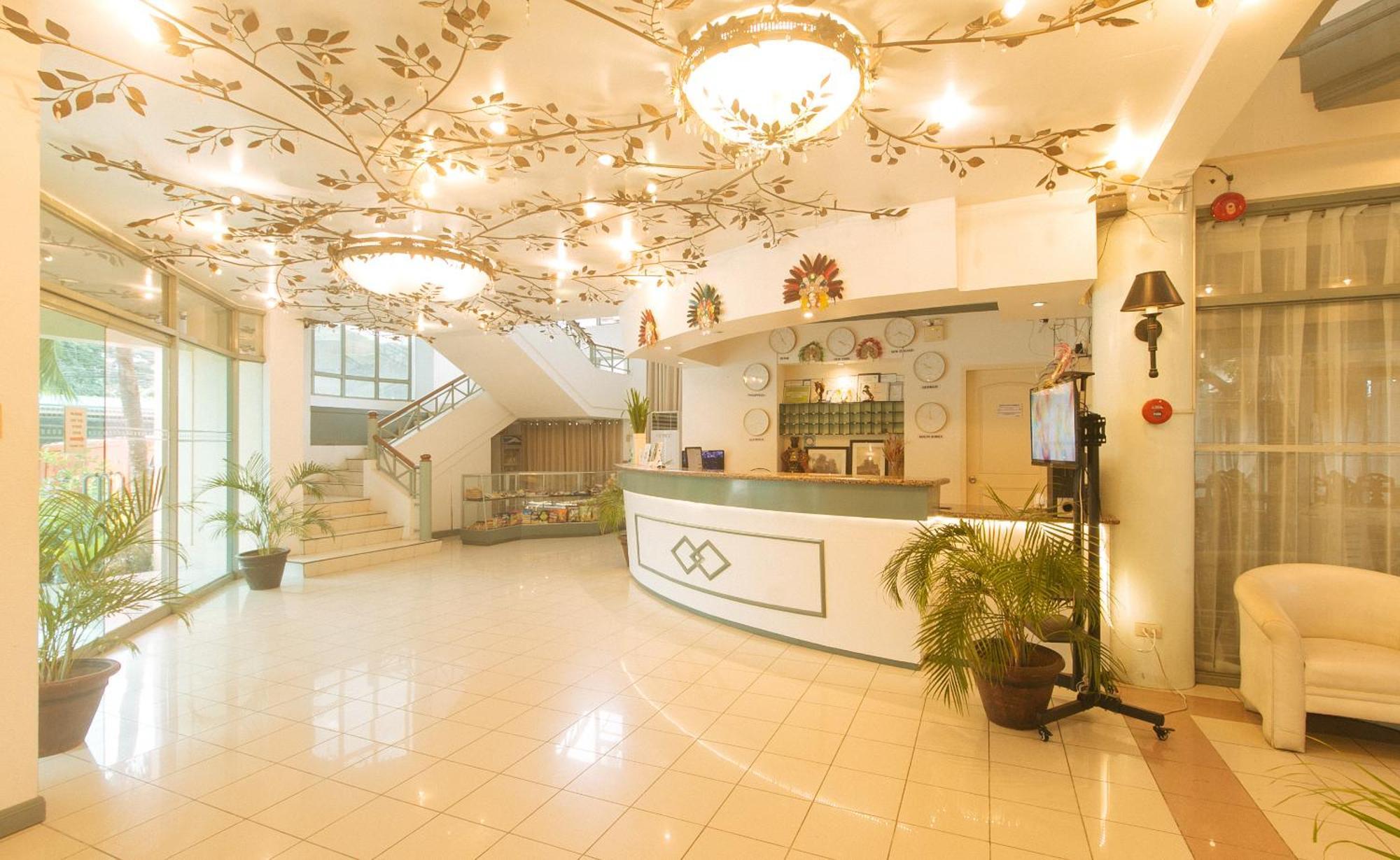 Royal Am Rei Hotel By Reddoorz Bacolod Dış mekan fotoğraf